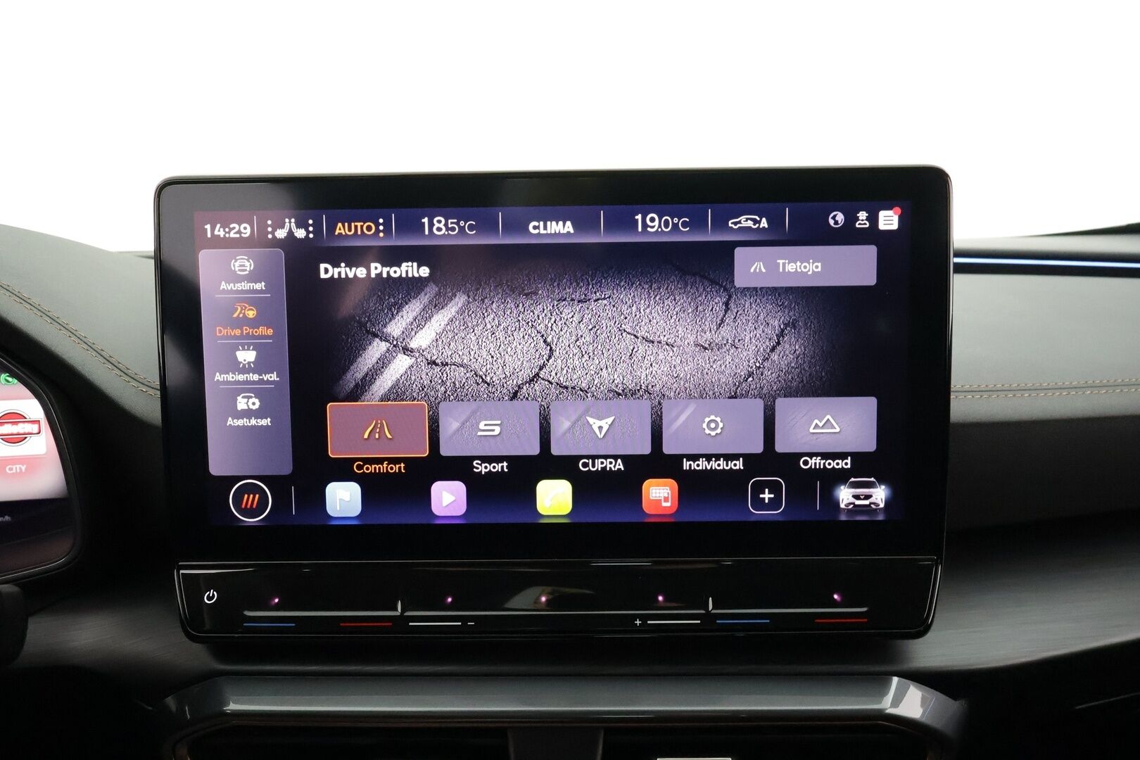 Cupra Formentor 2021 VZ 2,0 TSI 228 kW 4Drive DSG * Lohkolämmitin / ACC / LED / P.Kamera / Sportpenkit / Navi / Kaistavahti / Keyless * - Suomi-auto / Kahdet renkaat / Merkkihuollettu!