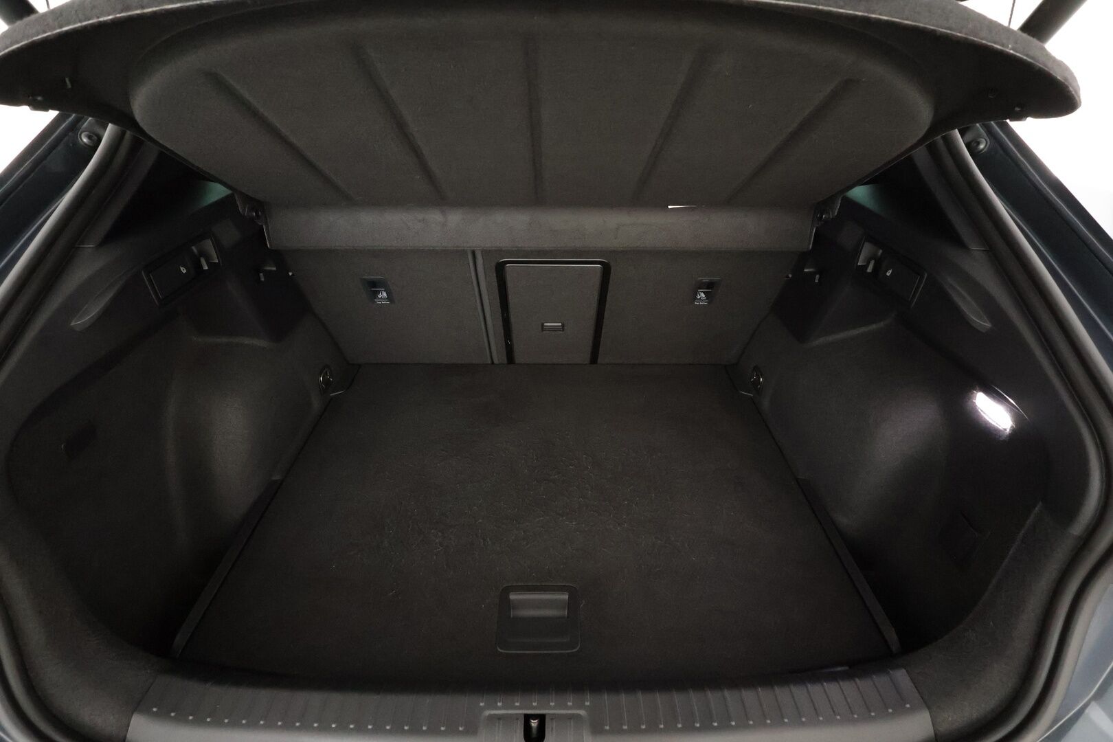 Cupra Formentor 2021 VZ 2,0 TSI 228 kW 4Drive DSG * Lohkolämmitin / ACC / LED / P.Kamera / Sportpenkit / Navi / Kaistavahti / Keyless * - Suomi-auto / Kahdet renkaat / Merkkihuollettu! - Osta nyt, maksa vasta ensi vuonna