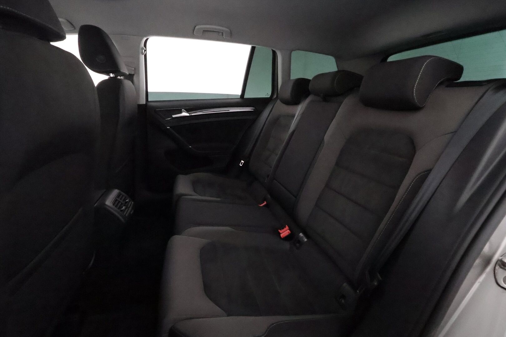 Volkswagen Golf 2019 Variant Highline 1,5 TSI EVO 96 kW BLUEMOTION DSG **Webasto / Adapt.Vakkari / LED-valot / Navi / P.Kamera / Keyless** - Suomi-auto / Kahdet Renkaat