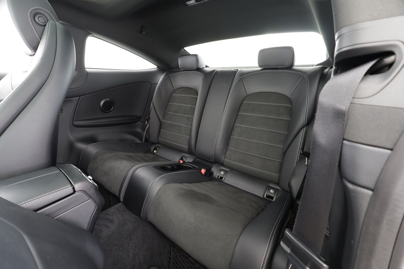 Mercedes-Benz C 2019 200 4Matic A Coupé - | Vakkari | Lisälämmitin | P.Kamera | kattoluukku | Osasähköt | LED High Performance | Puolinahat | Merkkihuollettu | Kahdet Renkaat | - KORKO VAIN 3,99 %