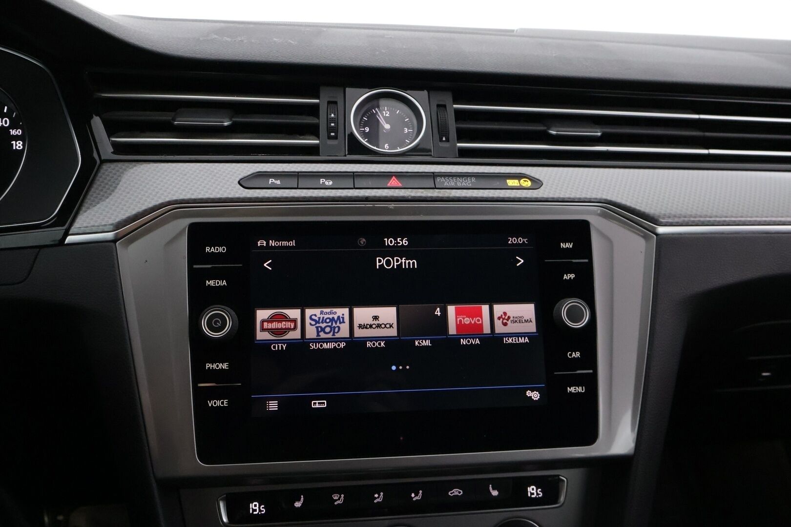 Volkswagen Passat 2019 Variant Alltrack 2,0 TDI SCR 140 kW (190 hv) 4MOTION DSG-automaatti *ACC / Webasto / KeyLessGo / LED / Nahka-alcantara* - Merkkihuollettu ja siistikuntoinen Suomi-auto kaksilla renkailla!