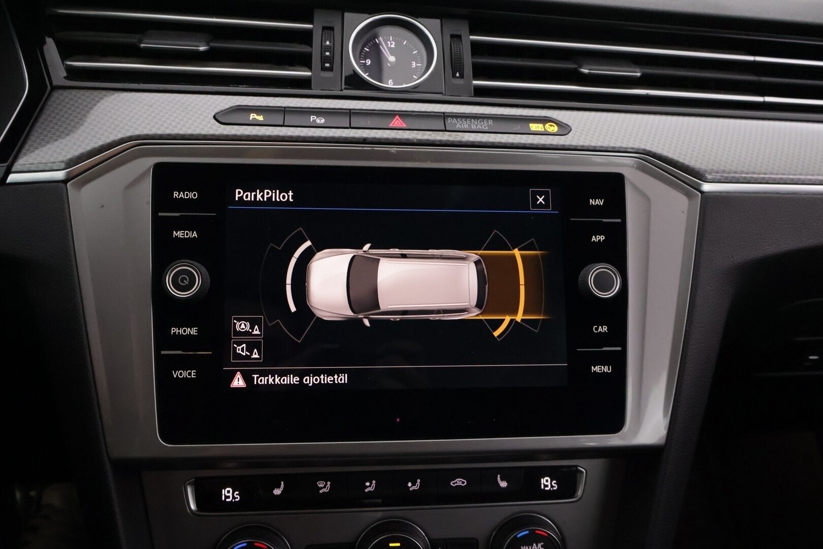 Volkswagen Passat 2019 Variant Alltrack 2,0 TDI SCR 140 kW (190 hv) 4MOTION DSG-automaatti *ACC / Webasto / KeyLessGo / LED / Nahka-alcantara* - Merkkihuollettu ja siistikuntoinen Suomi-auto kaksilla renkailla!