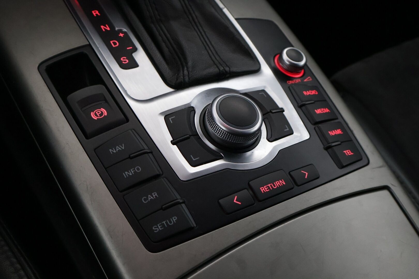 Audi A6 allroad 2007 3.0 V6 TDI Quattro Tiptronic *Lohko S.Pistoke / Vakkari / Koukku / Xenon* - YritysOutlet - Myydään vain yrityksille - – Tämä auto myydään YritysOutlet -valikoimasta vain yritykselle