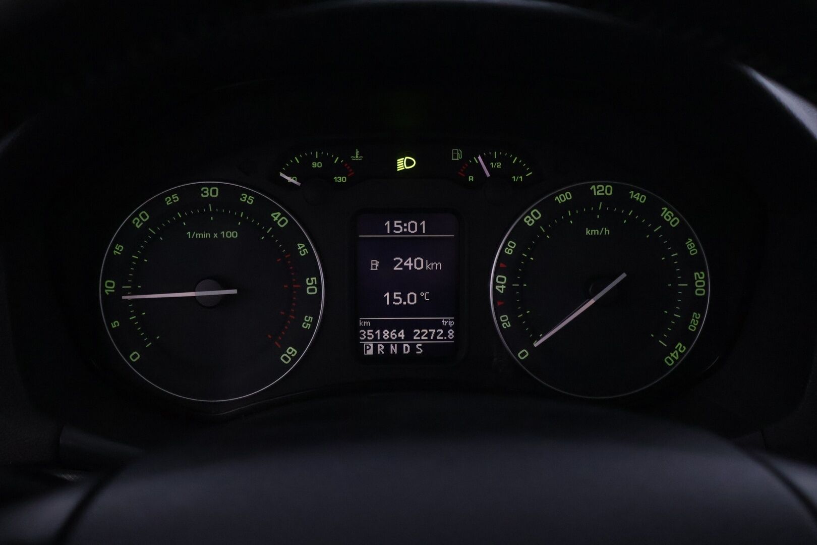 Skoda Octavia 2004 OCTAVIA HB 2.0 TDI DSG Viistoperä (AB) 4ov 1968cm3 A ** YritysOutlet - Myydään vain yrityksille - Sähköinen kattoluukku / Vetokoukku / Vakionopeudensäädin *