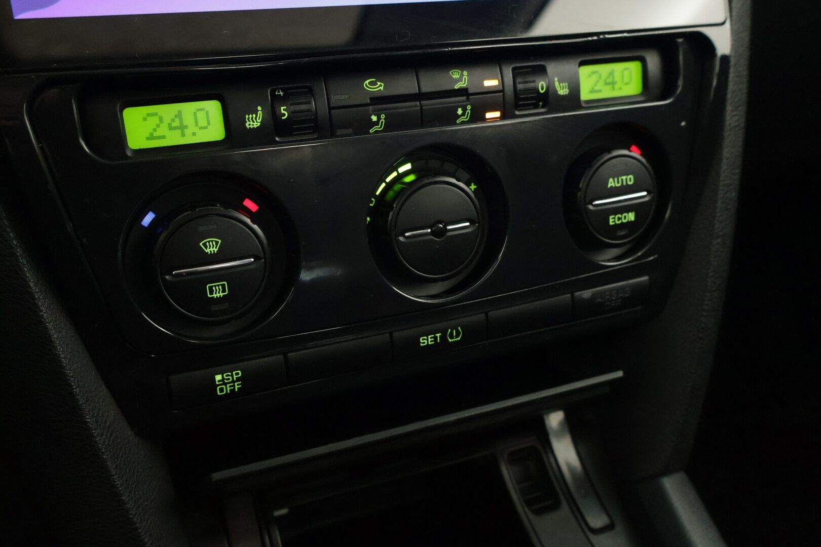 Skoda Octavia 2004 OCTAVIA HB 2.0 TDI DSG Viistoperä (AB) 4ov 1968cm3 A ** YritysOutlet - Myydään vain yrityksille - Sähköinen kattoluukku / Vetokoukku / Vakionopeudensäädin *