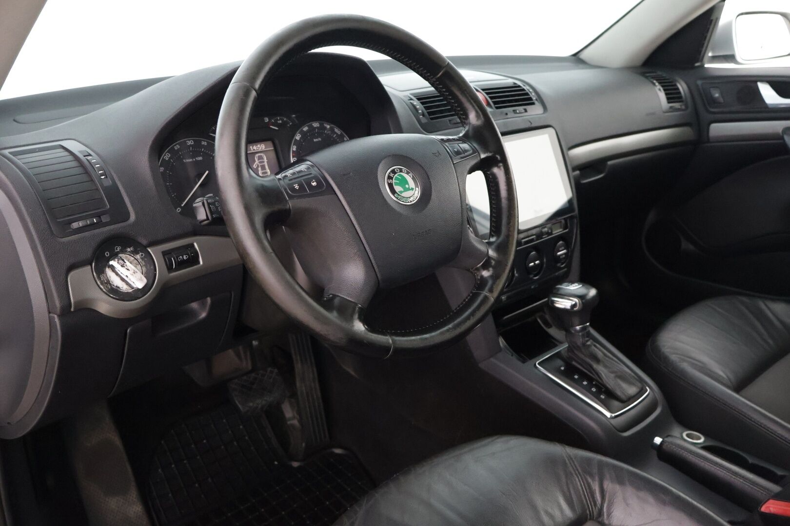 Skoda Octavia 2004 OCTAVIA HB 2.0 TDI DSG Viistoperä (AB) 4ov 1968cm3 A ** YritysOutlet - Myydään vain yrityksille - Sähköinen kattoluukku / Vetokoukku / Vakionopeudensäädin *