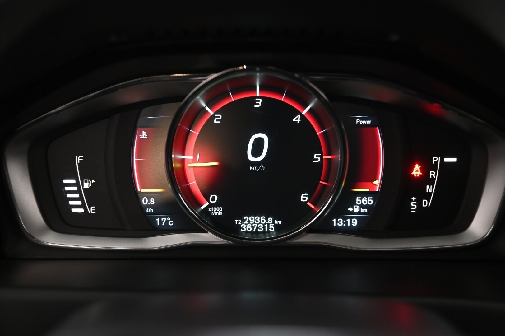Volvo V70 2016 D3 Business Classic aut *Webasto / 1-OM.Suomi-auto / Nahat / Digimittaristo* - *Kahdet renkaat ja vanteet*