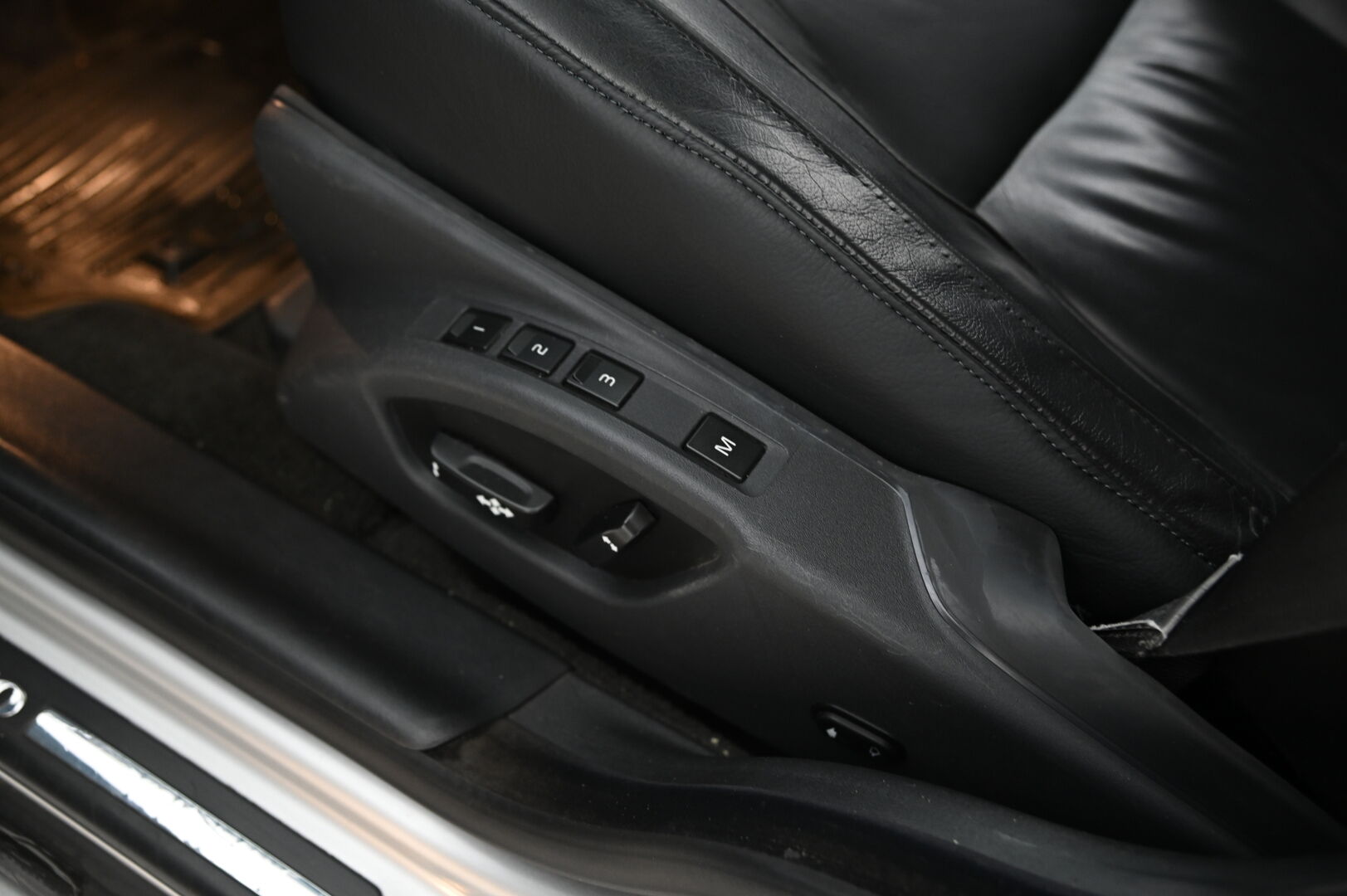 Volvo V70 2016 D3 Business Classic aut *Webasto / 1-OM.Suomi-auto / Nahat / Digimittaristo* - *Kahdet renkaat ja vanteet*