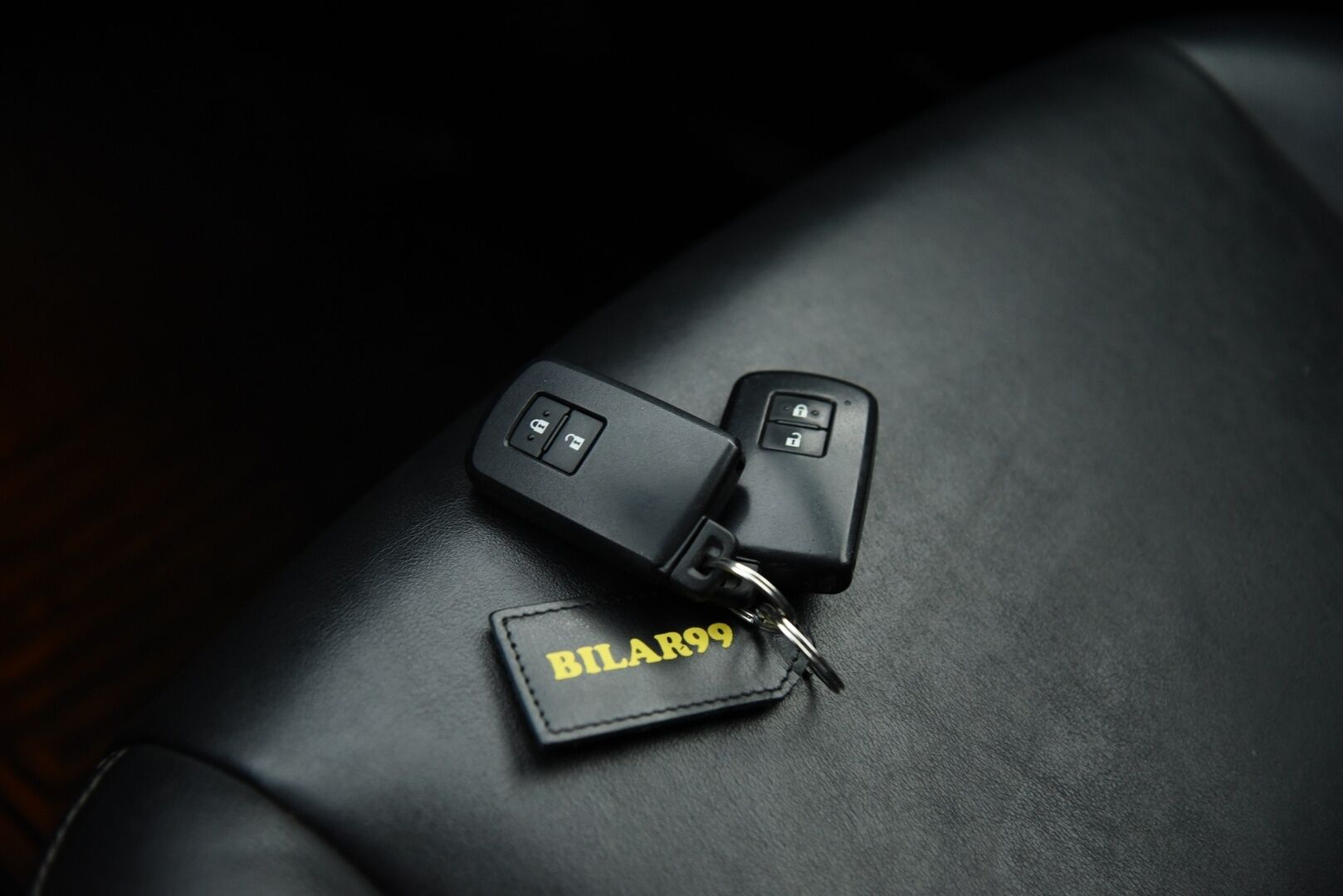 Toyota Prius+ 2019 Active Business / ALV / Vakkari / 7-paikkainen / Nahat /  YritysOutlet - Myydään vain yrityksille - Tämä auto myydään YritysOutlet -valikoimasta vain yritykselle