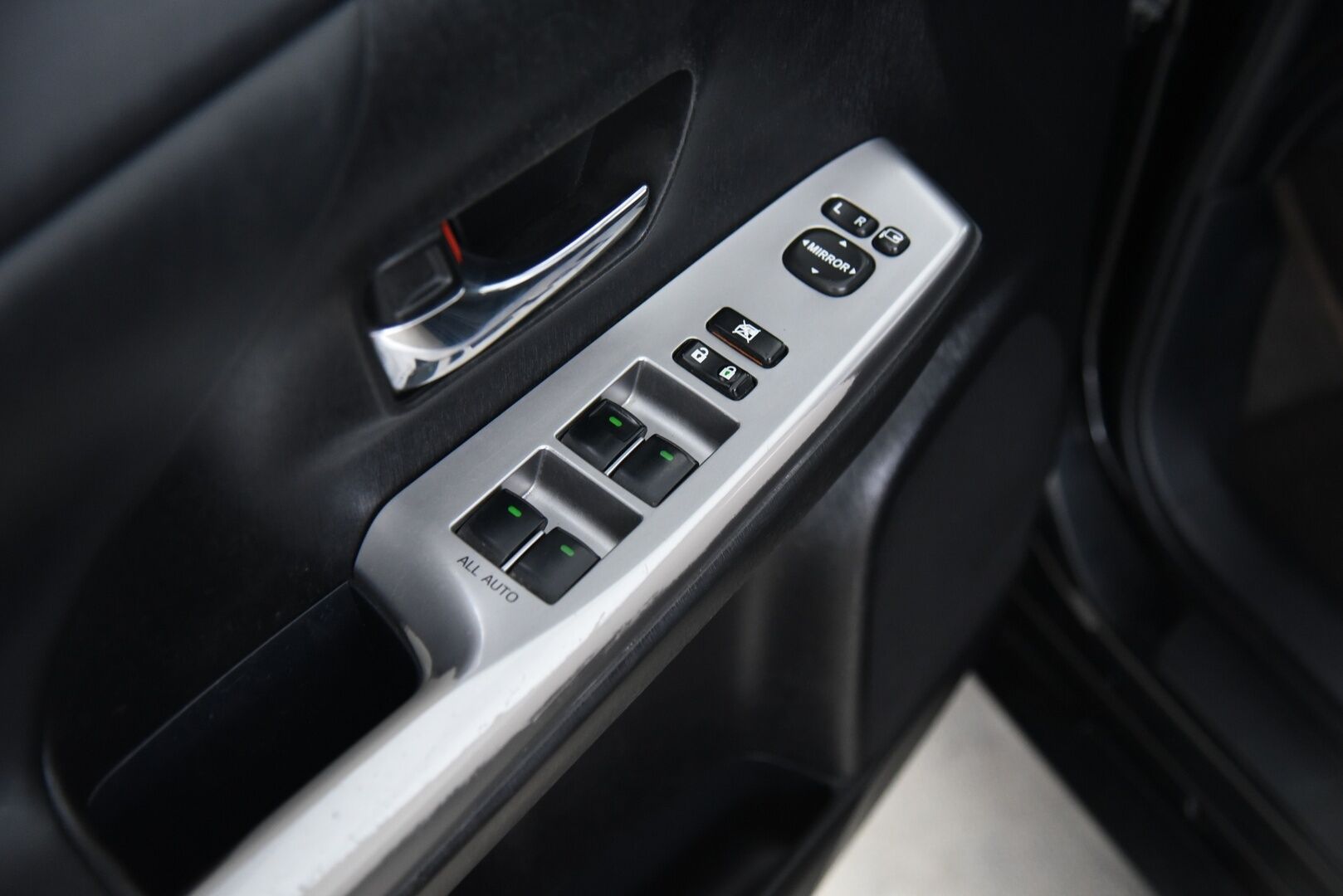 Toyota Prius+ 2019 Active Business / ALV / Vakkari / 7-paikkainen / Nahat /  YritysOutlet - Myydään vain yrityksille - Tämä auto myydään YritysOutlet -valikoimasta vain yritykselle