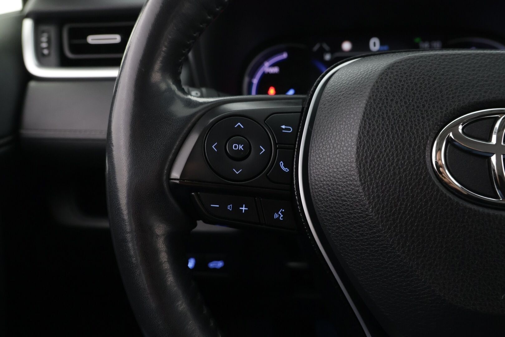 Toyota RAV4 2020 2,5 Hybrid Business - Huippu hieno / Hyvin pidetty / Loisto maasturi 