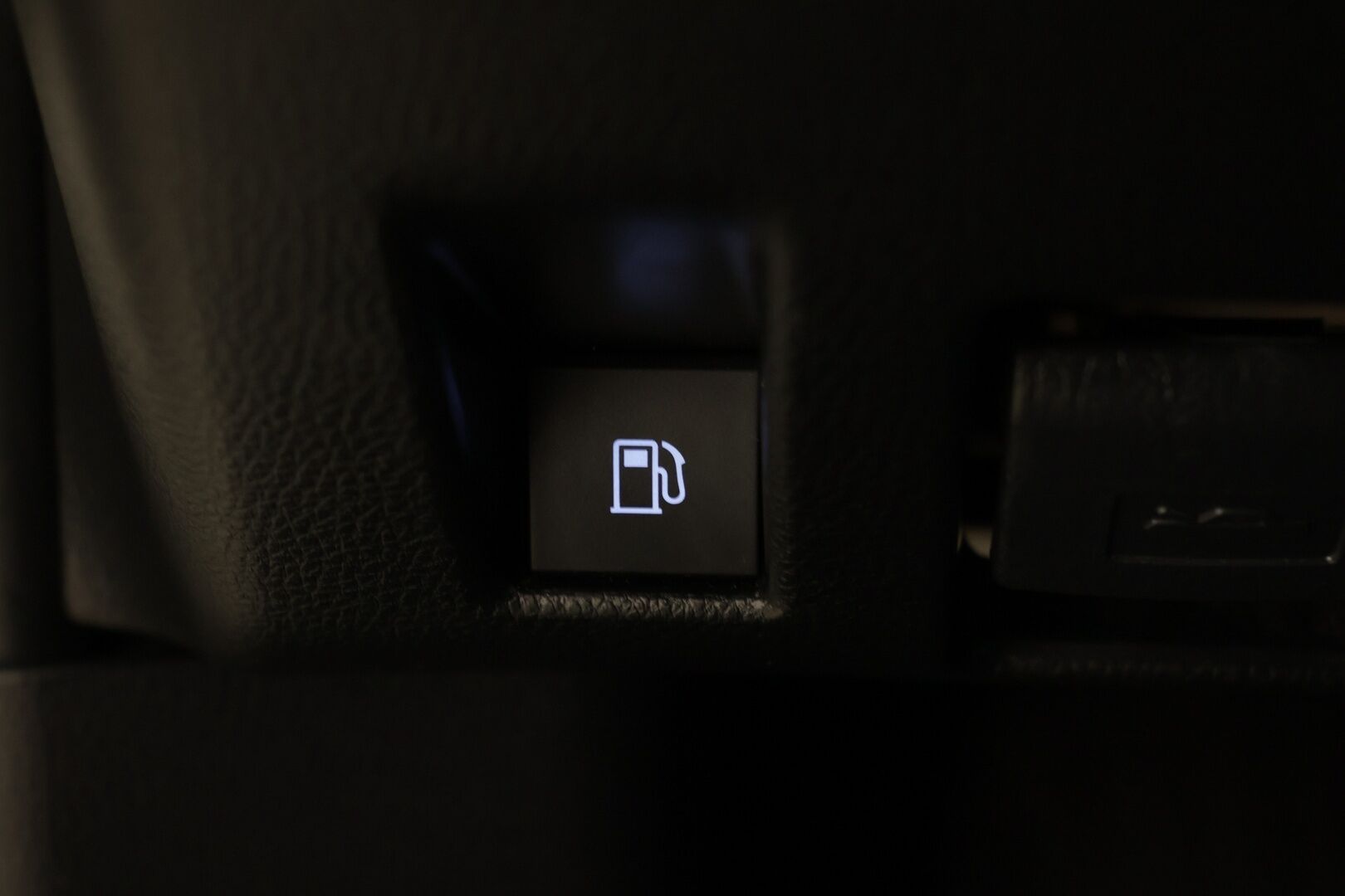 Toyota RAV4 2020 2,5 Hybrid Business - Huippu hieno / Hyvin pidetty / Loisto maasturi 