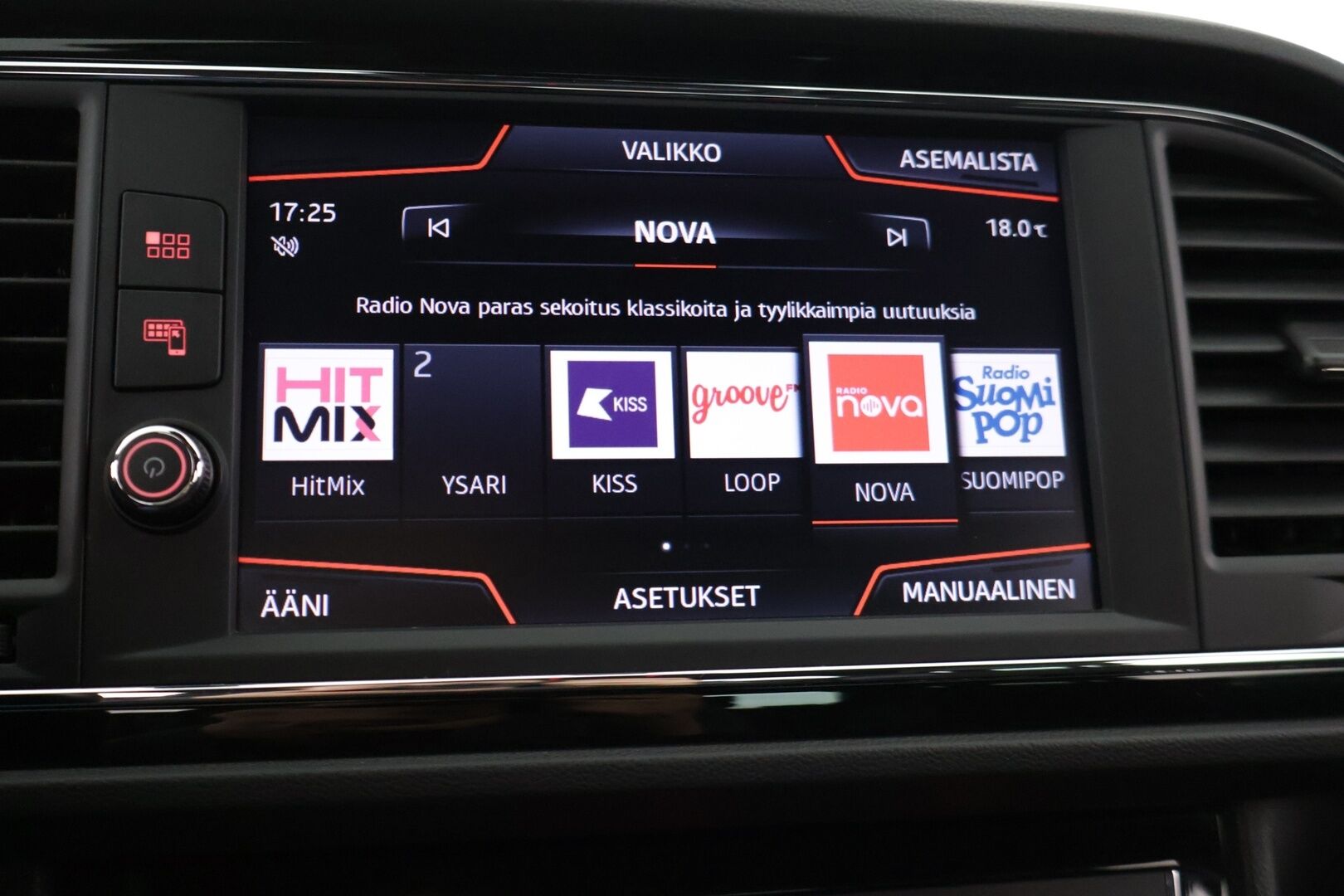 Seat LEON ST 2020 1,5 TGI 131 FR Business Class DSG * Adapt vakkari / Tutkat / Full link / Navi * - *Taloudellinen / Viimeisin huolto 08.2025 / Sporttinen*