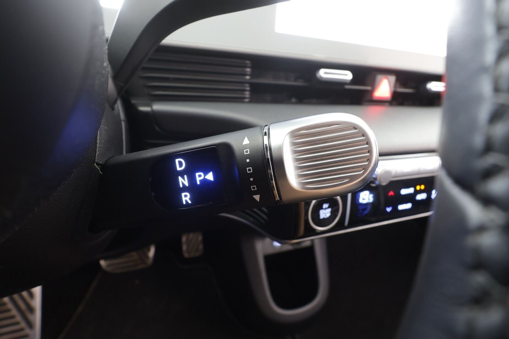 Hyundai IONIQ 5 2022 Project 45 AWD - | ACC | ILP | Koukku | Solar Roof | HUD | Ilm. relax nahat | Bose | 360° | Muistipenkki | HDA | V2L | Keyless | Ambient | Suomiauto | 2x renkaat | 