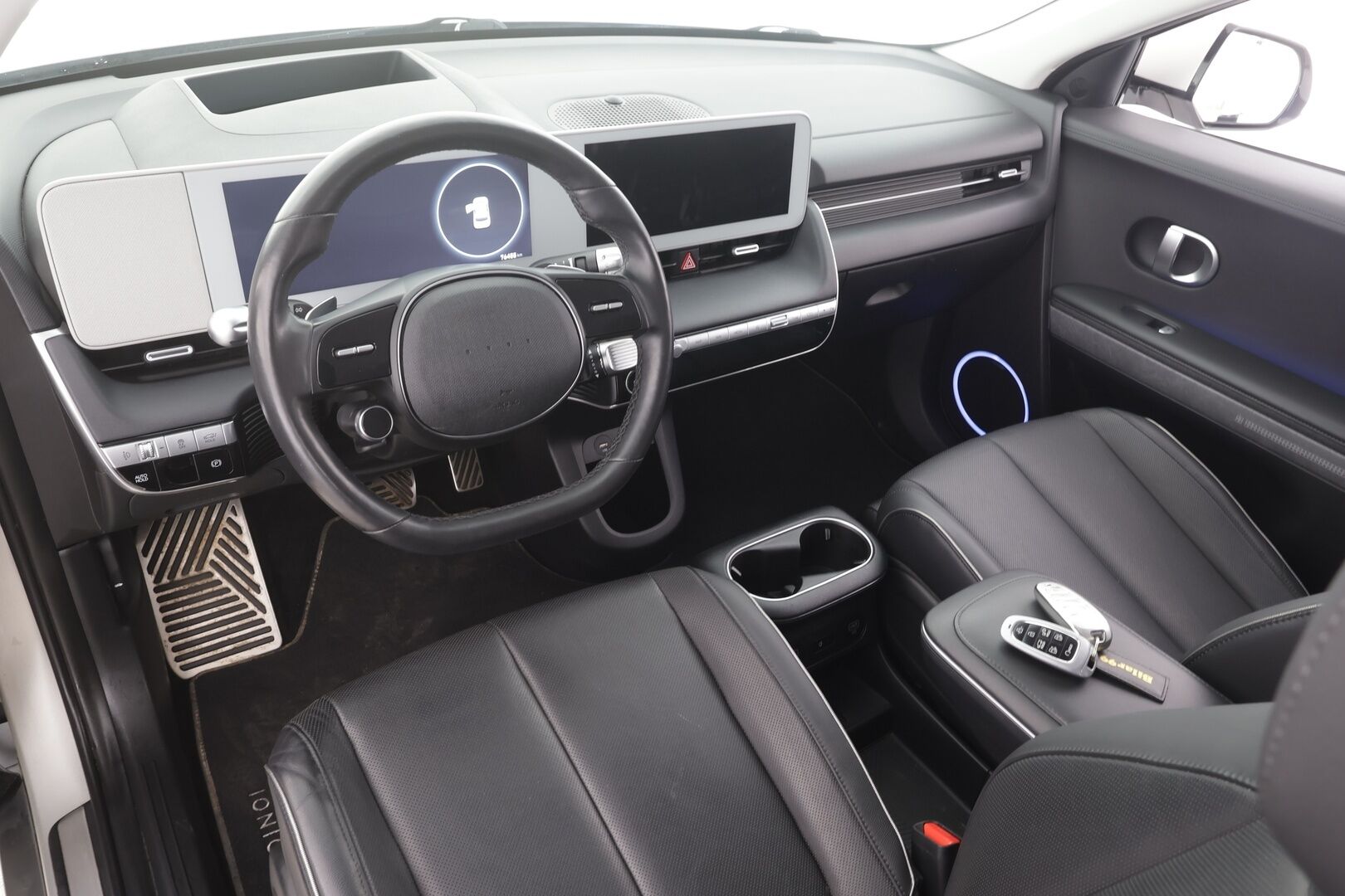 Hyundai IONIQ 5 2022 Project 45 AWD - | ACC | ILP | Koukku | Solar Roof | HUD | Ilm. relax nahat | Bose | 360° | Muistipenkki | HDA | V2L | Keyless | Ambient | Suomiauto | 2x renkaat | 