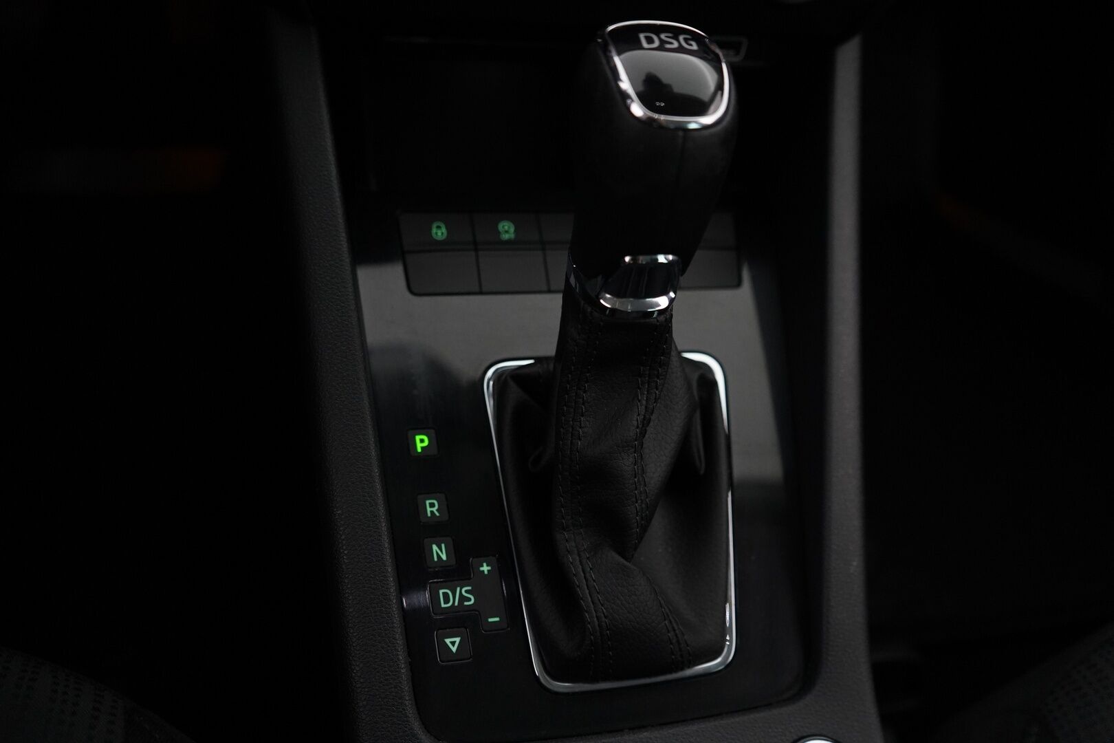 Skoda Octavia 2020 1.5 TSI Combi G-TEC Style BusinessLine DSG Autom. *ACC / Webasto / P.Kamera / Ambient / Vetokoukku* - Suomi-auto / Kahdet renkaat alumiinivantein / Viimeisin huolto 3/25 / Hyvä huoltohistoria