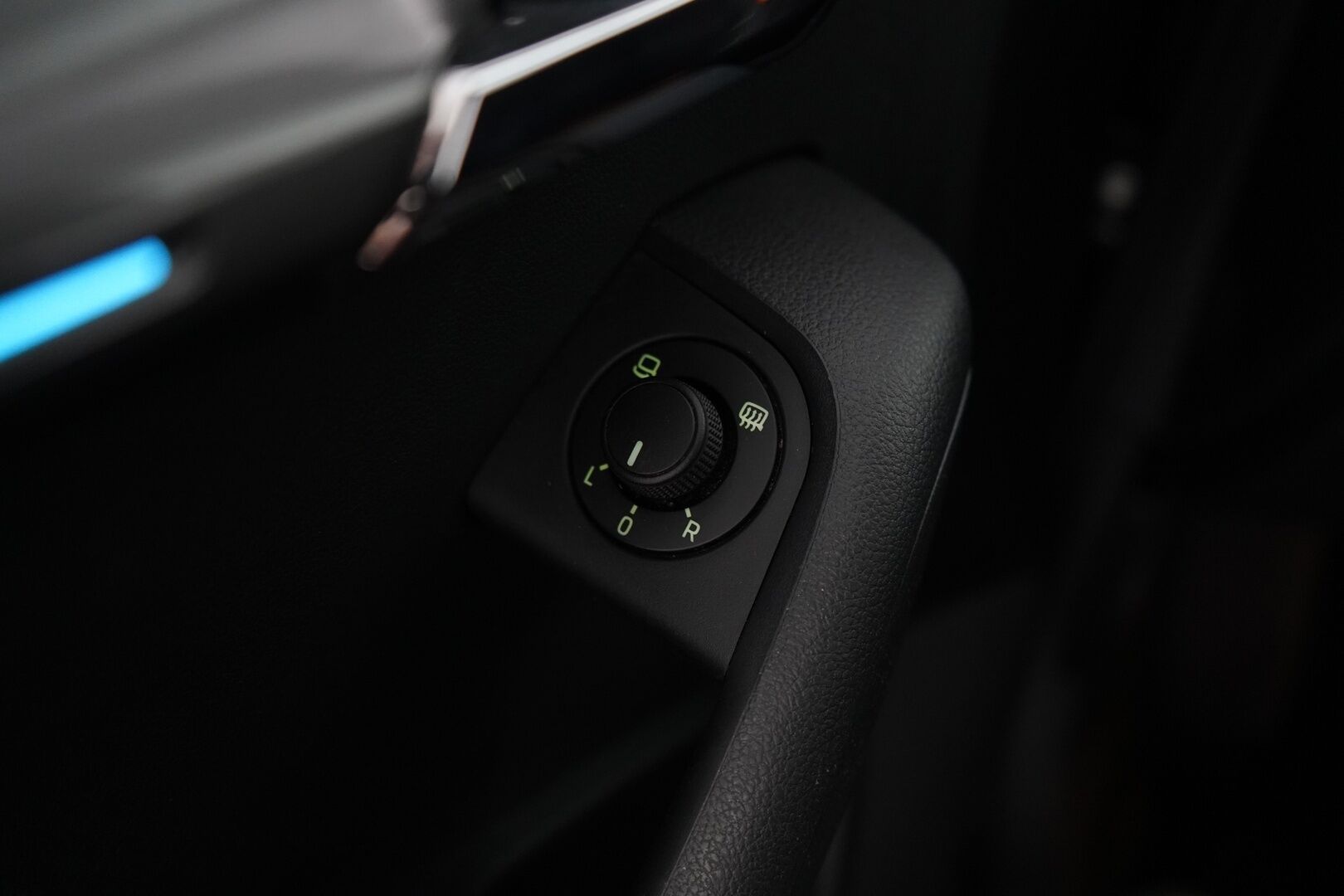 Skoda Octavia 2020 1.5 TSI Combi G-TEC Style BusinessLine DSG Autom. - ACC | Webasto | Kamera | Ambient | Vetokoukku | Suomi-auto | Kahdet renkaat alumiinivantein | Viimeisin huolto 3/26 | Hyvä huoltohistoria 
