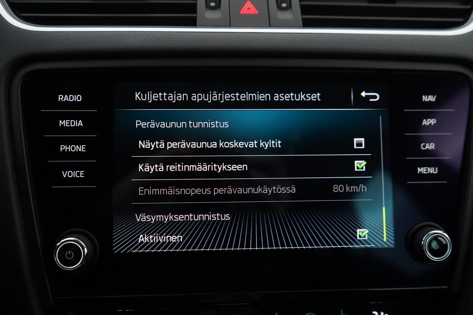 Skoda Octavia 2020 1.5 TSI Combi G-TEC Style BusinessLine DSG Autom. *ACC / Webasto / P.Kamera / Ambient / Vetokoukku* - Suomi-auto / Kahdet renkaat alumiinivantein / Viimeisin huolto 3/25 / Hyvä huoltohistoria