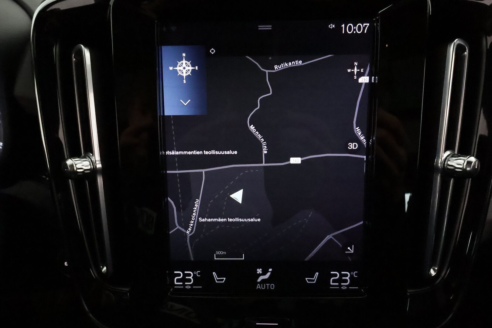 Volvo XC40 2021 T5 TwE Business R-Design aut **ACC / Full LED / 360° / H&K / Panorama / Muistipenkki / BLIS / Nahka-Alcantara / Webasto** - 3,99 % KORKOTARJOUS TÄHÄN AUTOON 14.9. ASTI! - Kahdet renkaat aluvanteilla / Merkkihuollettu