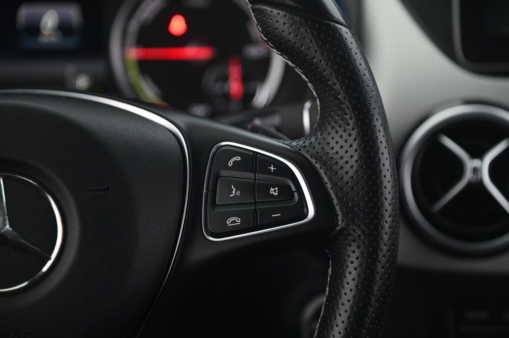 Mercedes-Benz B 2017 36kWh, Electric Drive 250 e * Peruutuskamera  / Nahkapenkit / Vakkari