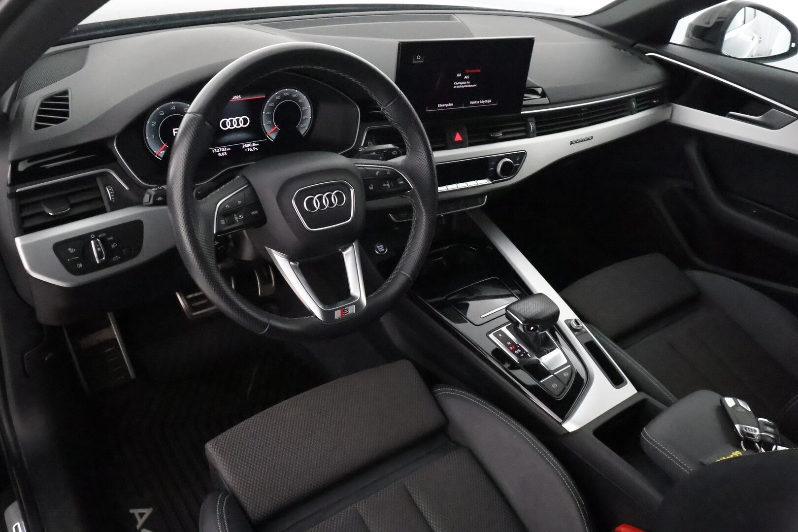 Audi A4 2022 Avant Business Advanced 40 TFSI 150 kW quattro S Line **Webasto / Adapt.vakkari / Matrix LED / Koukku / P.kamera** - S-Line sisäpaketti / 1-om. Suomi-auto / Merkkihuollettu / Tulossa Toimipisteeseen!