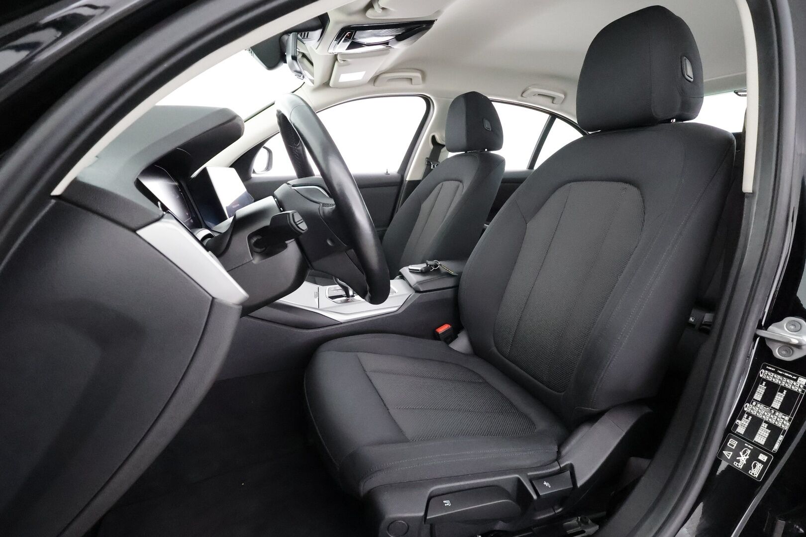 BMW 320 2022 G20 Sedan 320d A xDrive Business MHEV * Webasto / Koukku / LED / P.kamera / Navi / Kaistavahti / Digimittaristo * - Suomi-auto / Kahdet hyvä kuntoiset renkaat! 