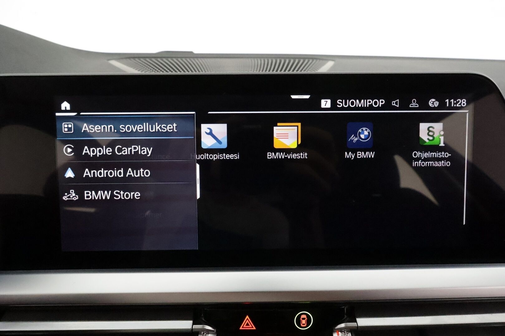 BMW 330 2022 G21 Touring 330e xDrive A Charged Edition **ACC / HiFi / Sportpenkki Muistilla / LED-valot / P.Tutkat / Navi / Keyless** - 1-om Suomi-auto / Akku kuntotarkastettu / 2x Latauskaapelit / Kahdet Renkaat / Merkkihuollettu!