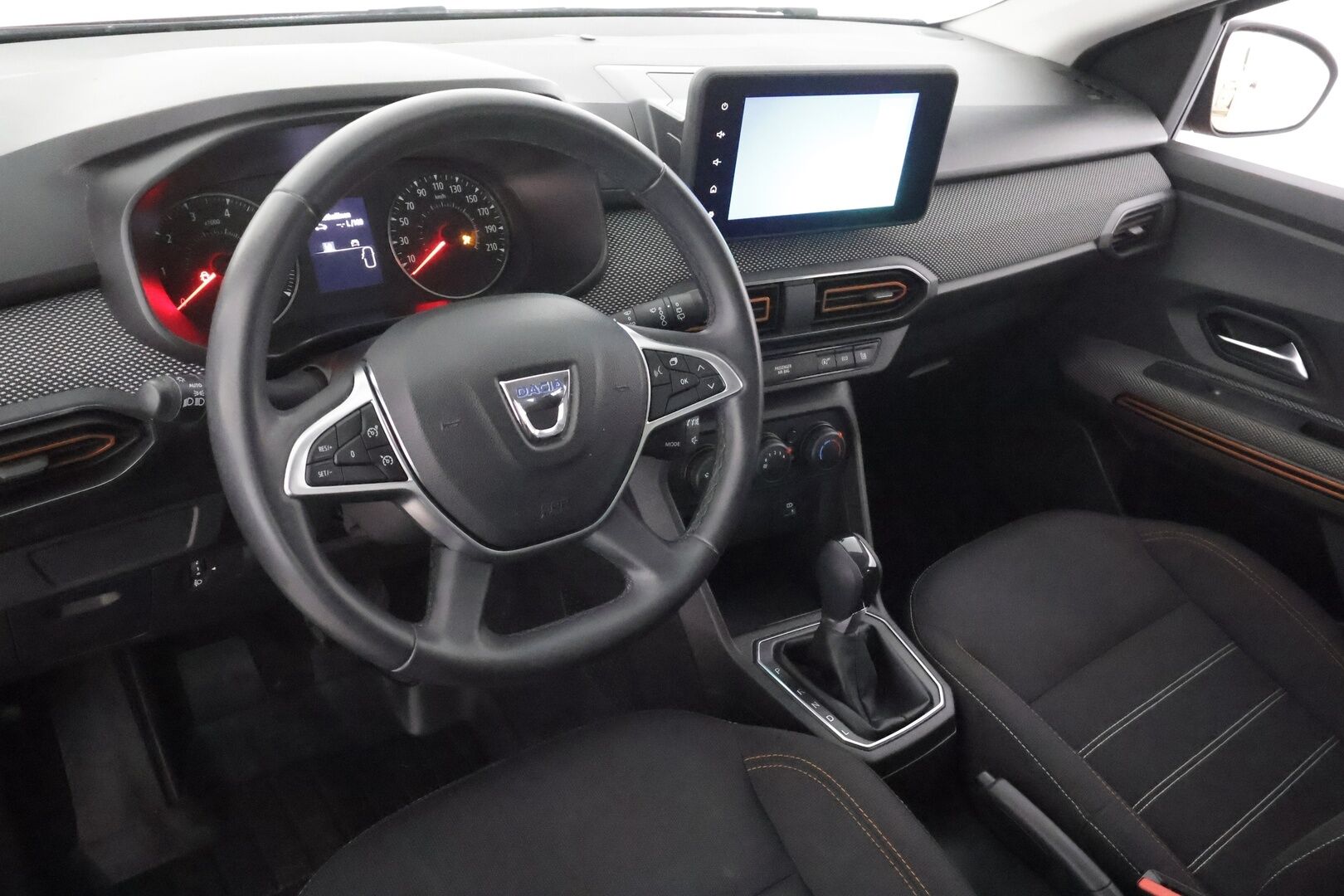 Dacia Sandero 2022 Stepway TCe 90 aut Comfort * Sisätilanlämmitin / Navi / Vakkari / P.Kamera / LED / Apple&Android / Katveavustin * - 1-om Suomi-auto / Kahdet renkaat - HULLUT AVAJAISHULINAT KORKOTARJOUS 3,29 %