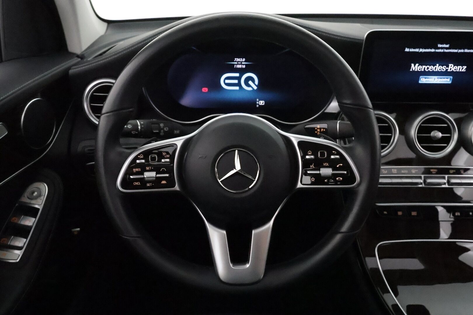 Mercedes-Benz GLC 2022 300 de 4MATIC A Business **Panorama / Distronic / Multibeam / P.kamera / Navi / Sporttipenkit / Koukku** - 3,99 % KORKOTARJOUS TÄHÄN AUTOON - 1-om Suomi-auto / Kahdet Renkaat