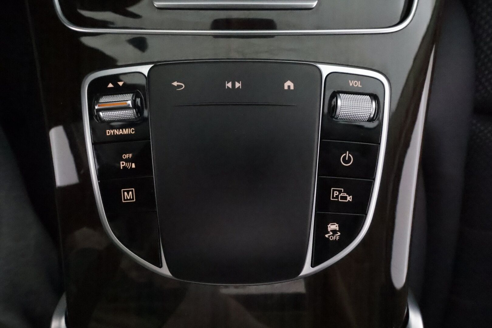 Mercedes-Benz GLC 2022 300 de 4MATIC A Business **Panorama / Distronic / Multibeam / P.kamera / Navi / Sporttipenkit / Koukku** - 3,99 % KORKOTARJOUS TÄHÄN AUTOON - 1-om Suomi-auto / Kahdet Renkaat