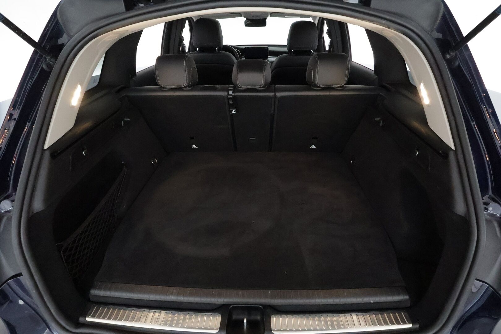 Mercedes-Benz GLC 2022 300 de 4MATIC A Business **Panorama / Distronic / Multibeam / P.kamera / Navi / Sporttipenkit / Koukku** - 3,99 % KORKOTARJOUS TÄHÄN AUTOON - 1-om Suomi-auto / Kahdet Renkaat