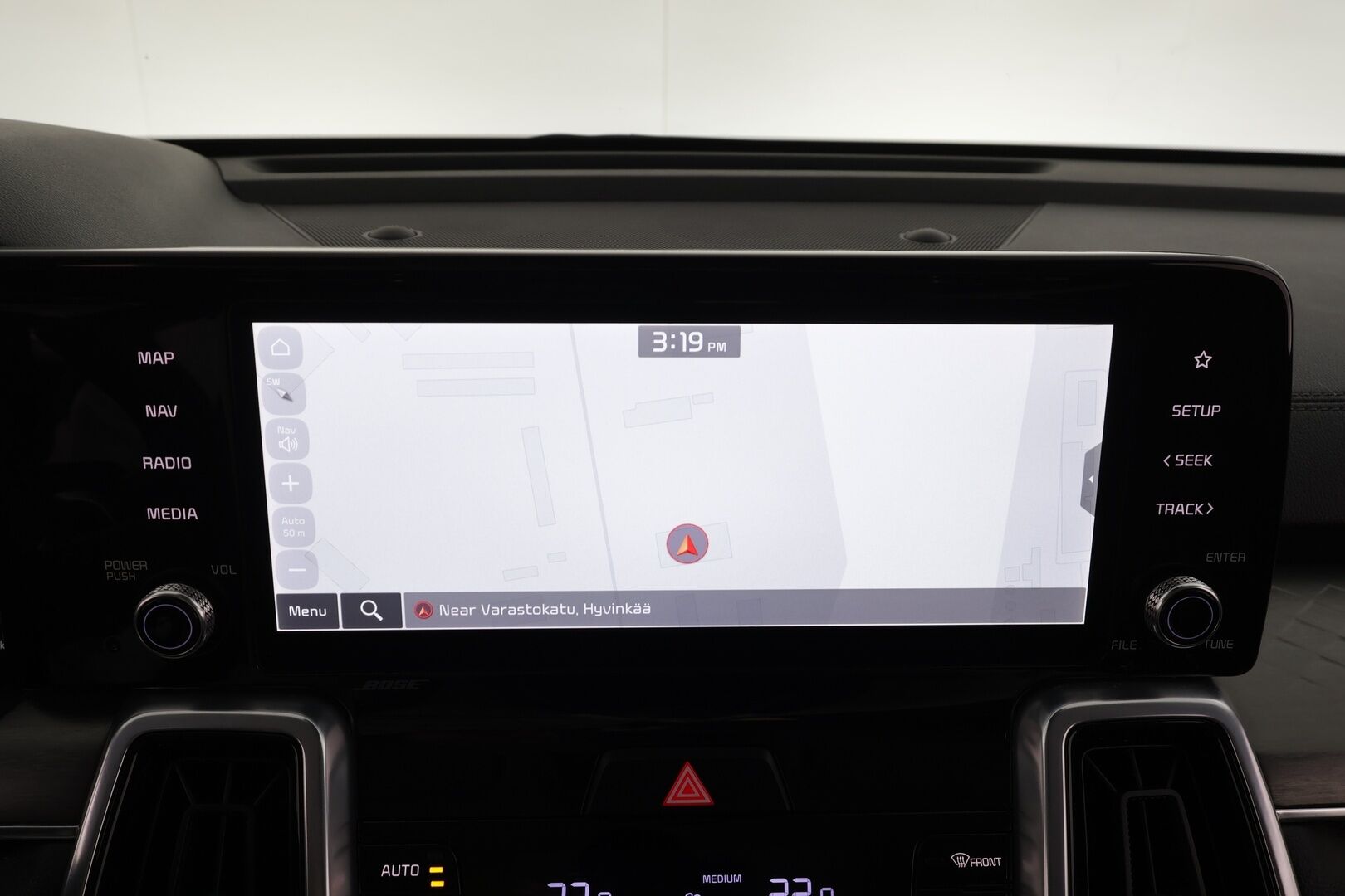 Kia Sorento 2022 1,6 T-GDI Hybrid AWD Business Premium AT 7-P * ACC / 360° / Bose / Sähköpenkit / Koukku / Navi / LED * - *Suomi-Auto / Lohkolämmitin / Digimittaristo / Kahdet renkaat / Merkkihuollettu*