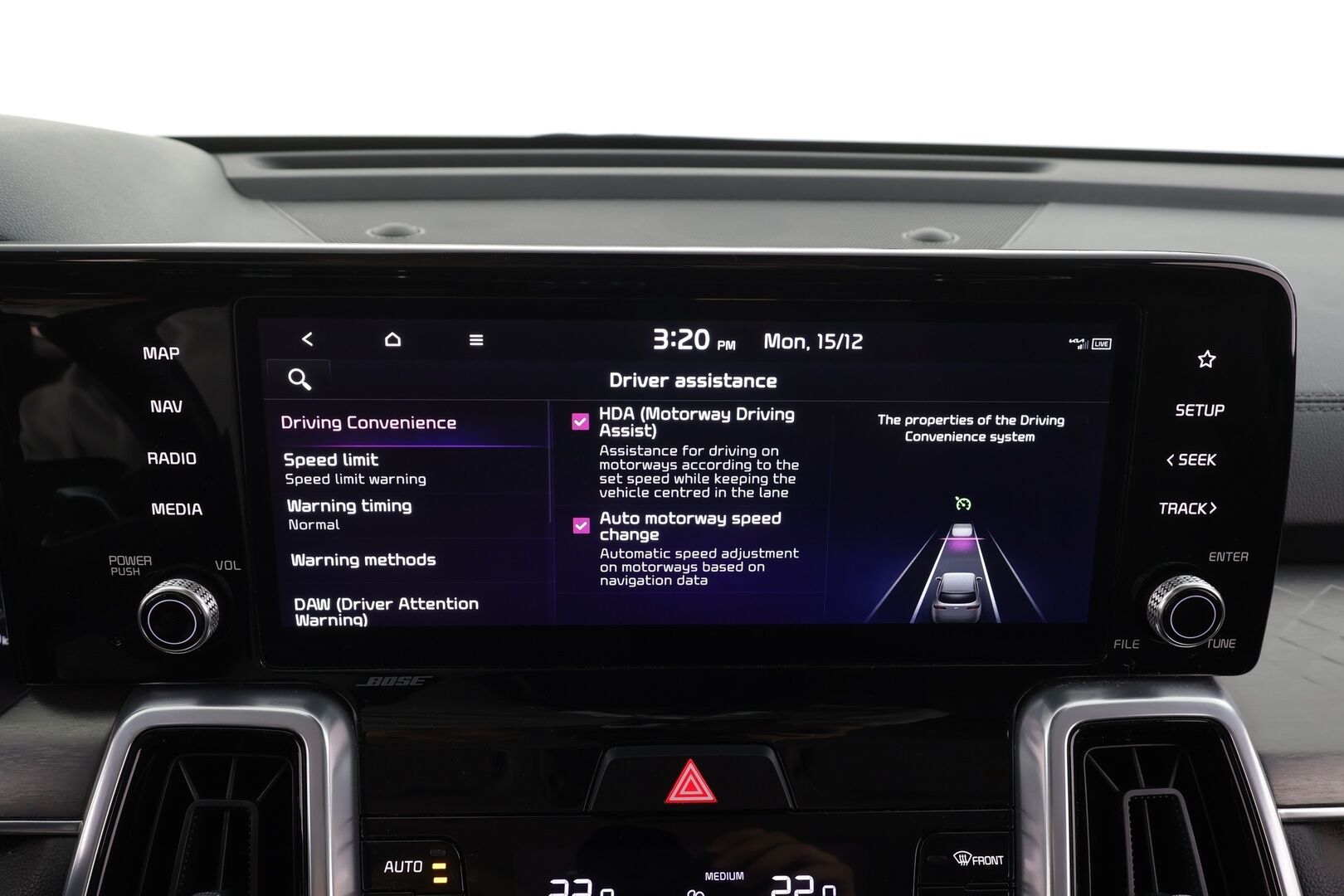 Kia Sorento 2022 1,6 T-GDI Hybrid AWD Business Premium AT 7-P * ACC / 360° / Bose / Sähköpenkit / Koukku / Navi / LED * - *Suomi-Auto / Lohkolämmitin / Digimittaristo / Kahdet renkaat / Merkkihuollettu*