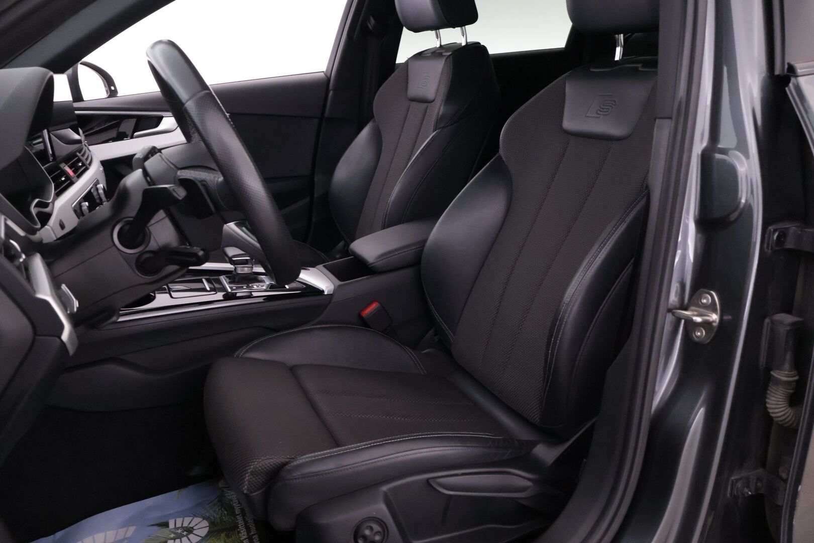 Audi A4 2022 Avant S-Line 40 TFSI quattro 2.0 TFSI MHEV quattro 150 kW S Tronic - | S-Line | ACC | Webasto | Matrix LED | S-Koukku | P-Kamera | Sporttipenkit | Apple&Android | Suomiauto |
