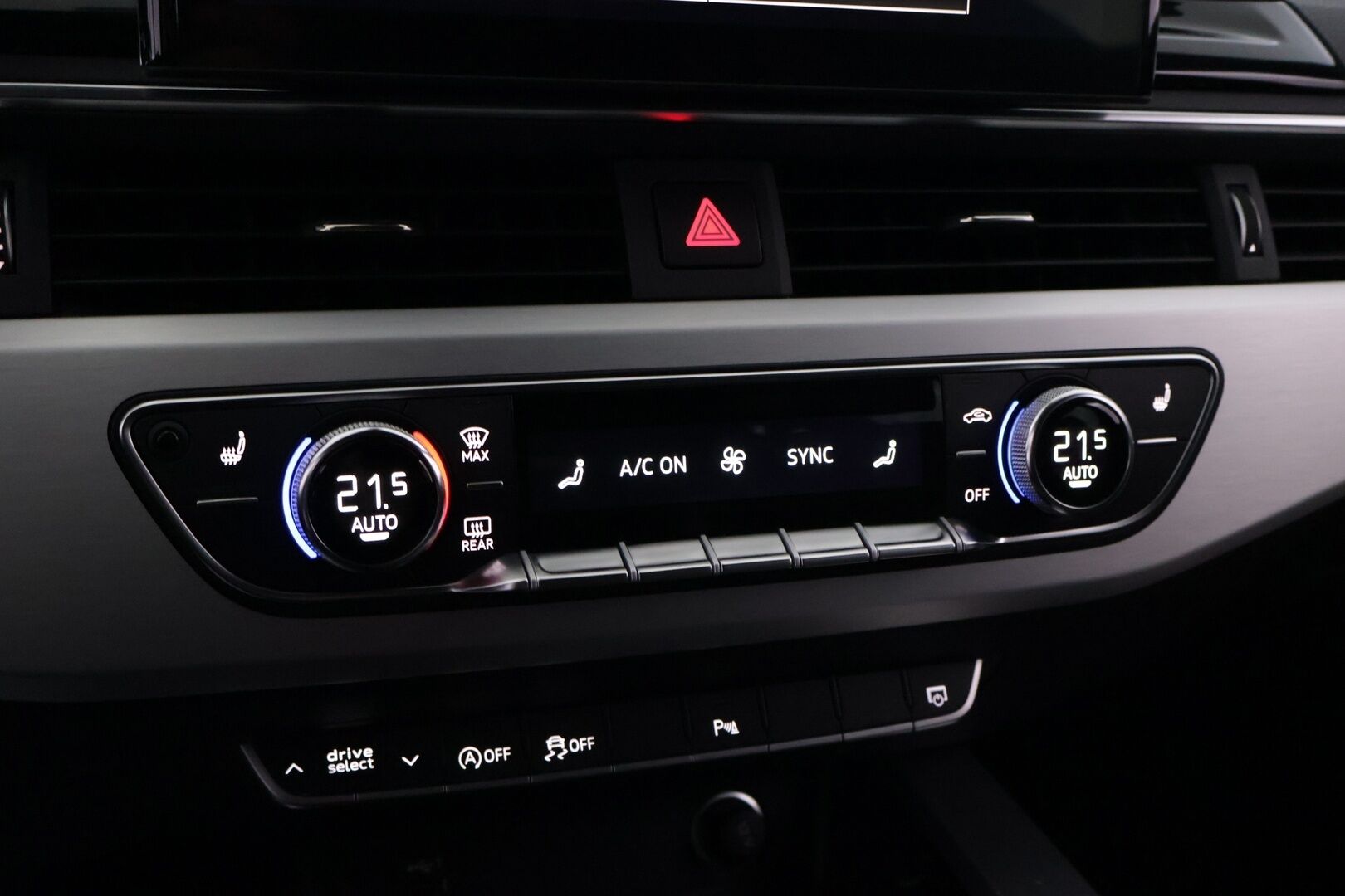 Audi A4 2022 Avant S-Line 40 TFSI quattro 2.0 TFSI MHEV quattro 150 kW S Tronic - | S-Line | ACC | Webasto | Matrix LED | S-Koukku | P-Kamera | Sporttipenkit | Apple&Android | Suomiauto |