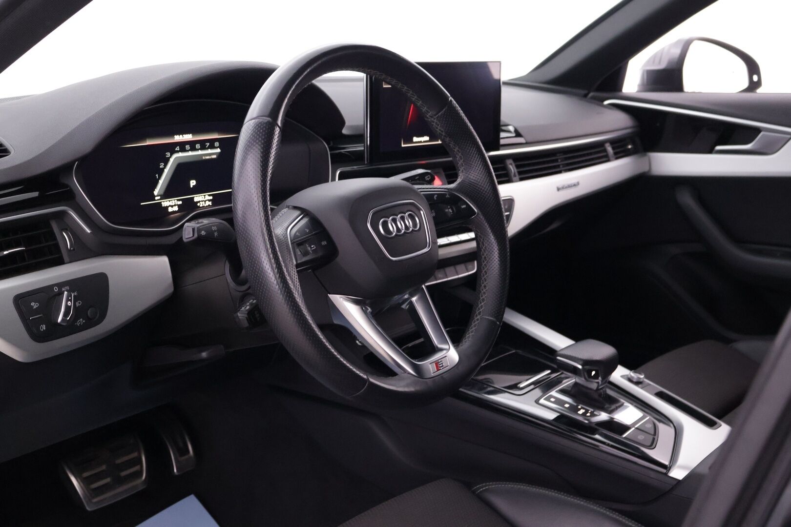 Audi A4 2022 Avant S-Line 40 TFSI quattro 2.0 TFSI MHEV quattro 150 kW S Tronic - | S-Line | ACC | Webasto | Matrix LED | S-Koukku | P-Kamera | Sporttipenkit | Apple&Android | Suomiauto |