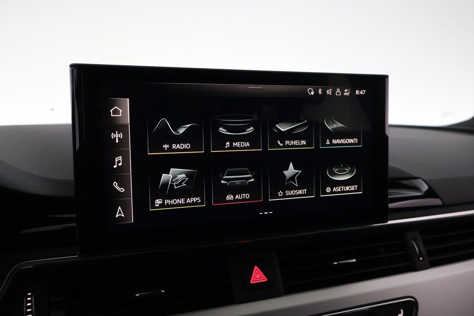 Audi A4 2022 Avant S-Line 40 TFSI quattro 2.0 TFSI MHEV quattro 150 kW S Tronic - | S-Line | ACC | Webasto | Matrix LED | S-Koukku | P-Kamera | Sporttipenkit | Apple&Android | Suomiauto |