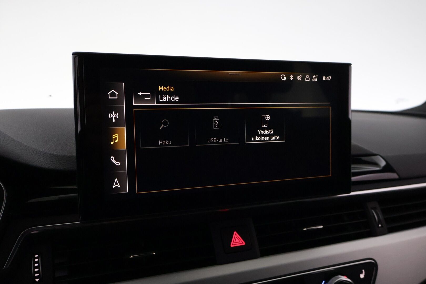 Audi A4 2022 Avant S-Line 40 TFSI quattro 2.0 TFSI MHEV quattro 150 kW S Tronic - | S-Line | ACC | Webasto | Matrix LED | S-Koukku | P-Kamera | Sporttipenkit | Apple&Android | Suomiauto |