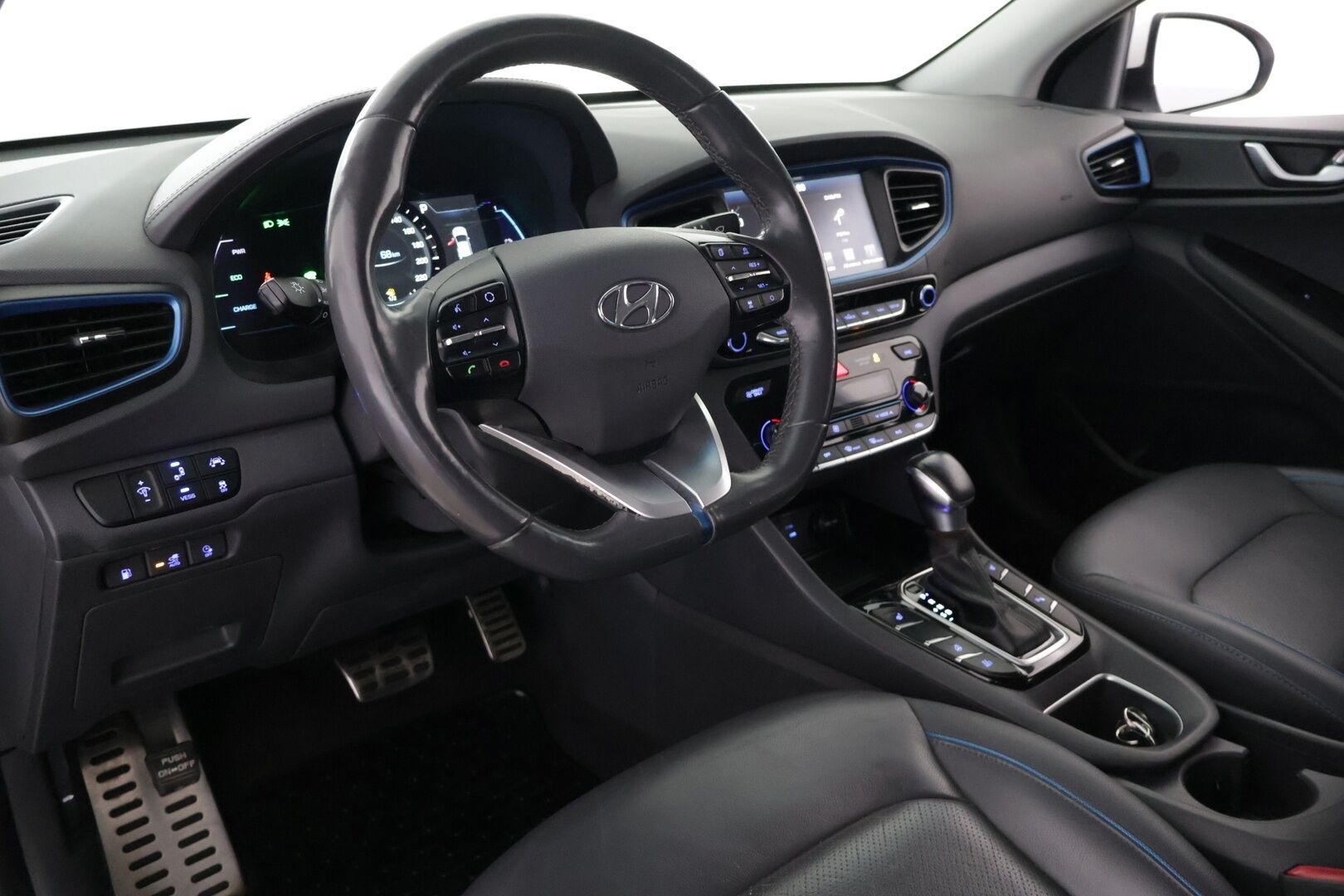 Hyundai IONIQ PLUG-IN 2017 1,6 plug-in 141 hv 6-DCT Style - ACC | Muistipenkki | P-Kamera | Tutkat | Digimittaristo | LED 
