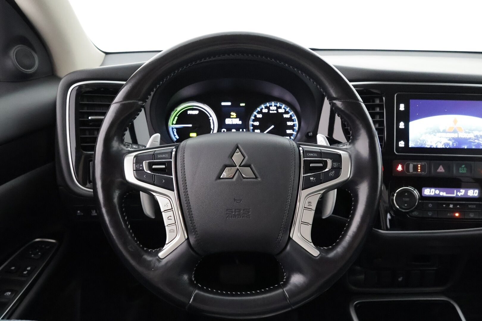 Mitsubishi Outlander PHEV 2018 Instyle Navi 4WD 5P - Adapt.Vakkari / Suomi-auto / KeyLessGo / P-kamera / Ratinlämmitin / 