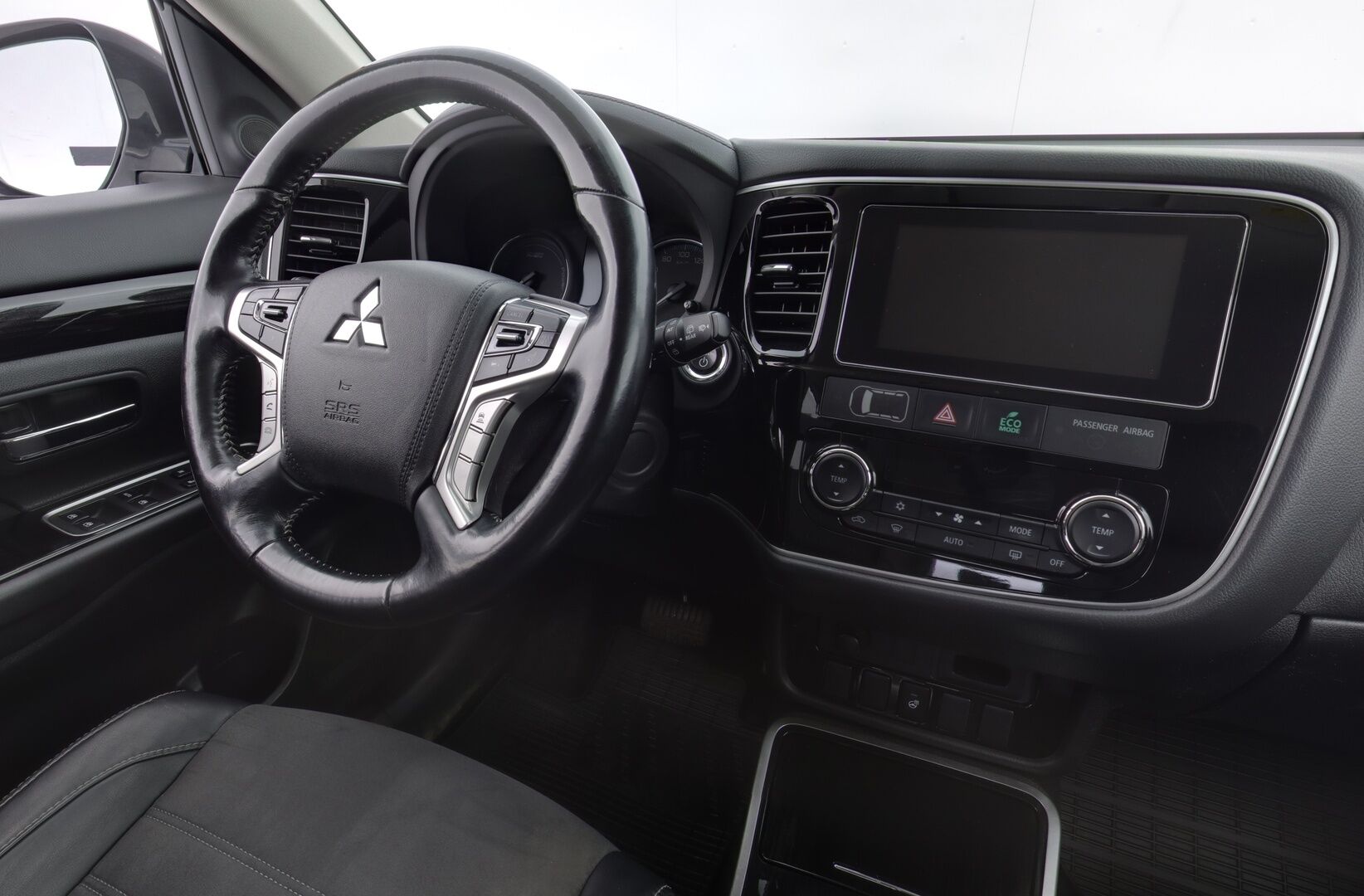 Mitsubishi Outlander PHEV 2018 Instyle Navi 4WD 5P - Adapt.Vakkari / Suomi-auto / KeyLessGo / P-kamera / Ratinlämmitin / 