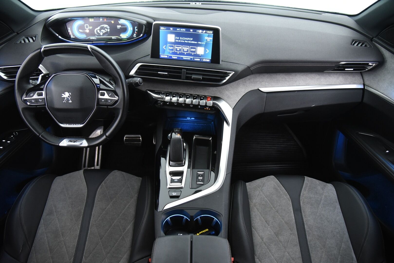Peugeot 3008 2020 GT-line / Adapt. vak / 360 / KeyLess / Blis /  Digimittaristo - Led ajovalot / 2x renkaat / 