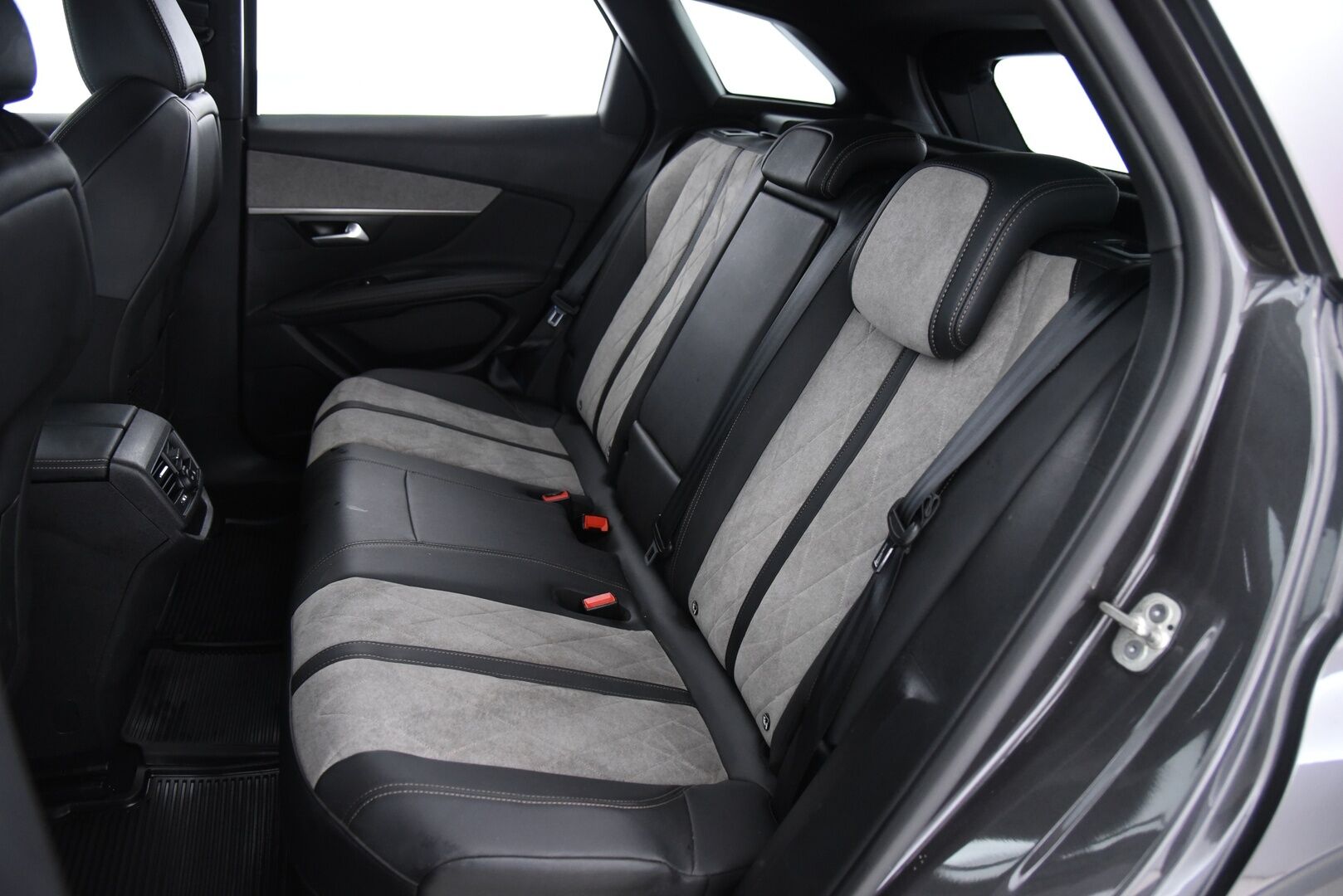 Peugeot 3008 2020 GT-line / Adapt. vak / 360 / KeyLess / Blis /  Digimittaristo - Led ajovalot / 2x renkaat / 