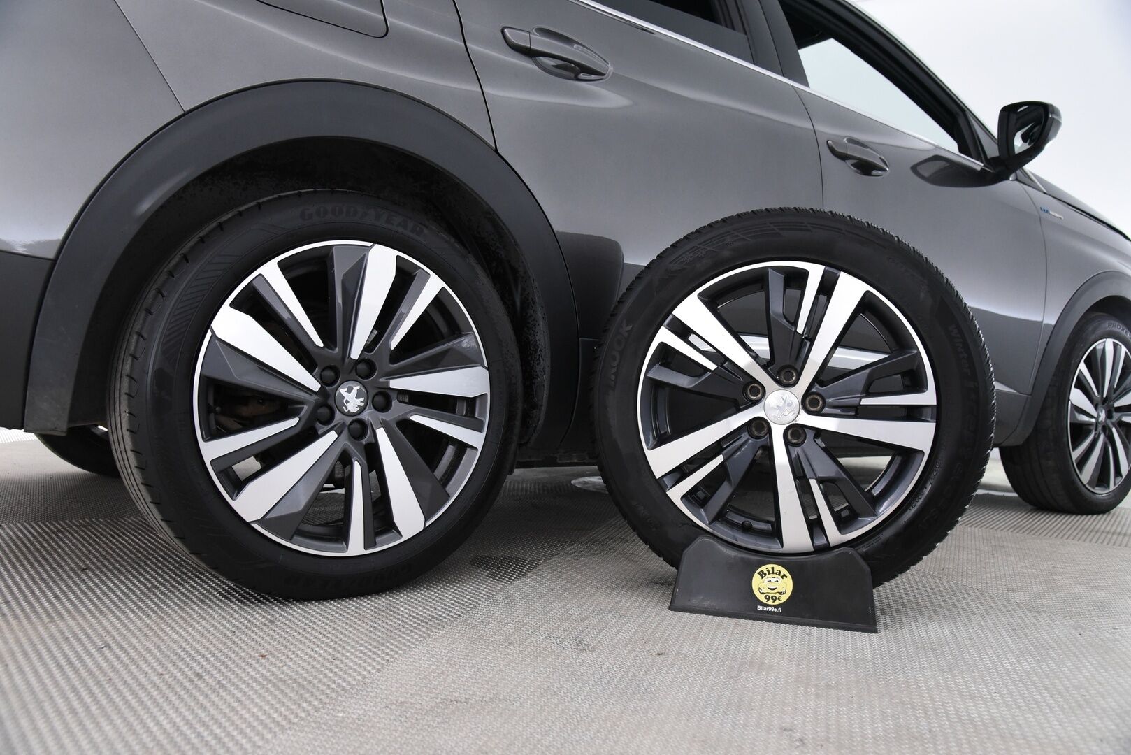 Peugeot 3008 2020 GT-line / Adapt. vak / 360 / KeyLess / Blis /  Digimittaristo - Led ajovalot / 2x renkaat / 