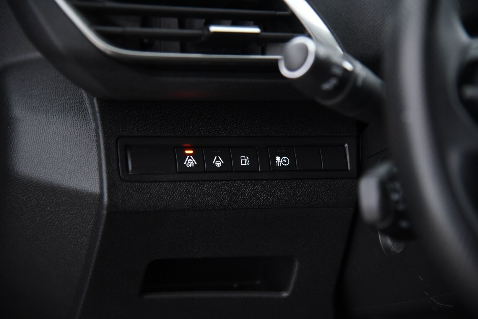 Peugeot 3008 2020 GT-line / Adapt. vak / 360 / KeyLess / Blis /  Digimittaristo - Led ajovalot / 2x renkaat / 
