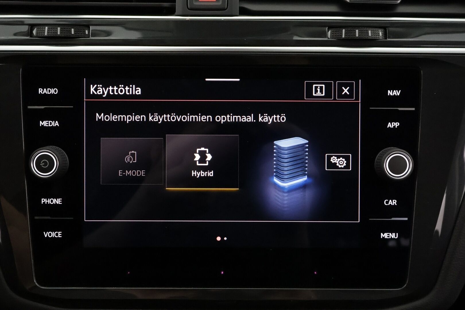 Volkswagen Tiguan 2022 Style eHybrid 180 kW DSG * ACC / Koukku / IQ-Light Matrix LED / P.kamera / Keyless / Sporttipenkit * - Suomi-auto / Kahdet Renkaat / Koti & Kauppalaturi - HULLUT AVAJAISHULINAT KORKOTARJOUS 3,29 %