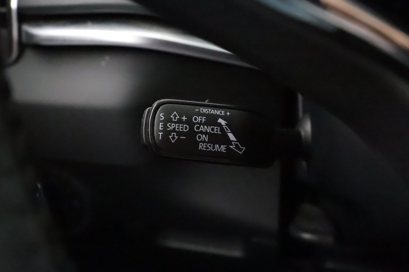 Skoda Karoq 2022 1.5 TSI Style BusinessLine DSG Autom. 1-om. Suomi-auto / Webasto / Adapt. Vakkari / Kaistavahti / P-kamera / LED-valot / Navi / KeylessGo / 2x renkaat - 1-om. Suomi-auto uudemmalla paremmalla tekniikalla 