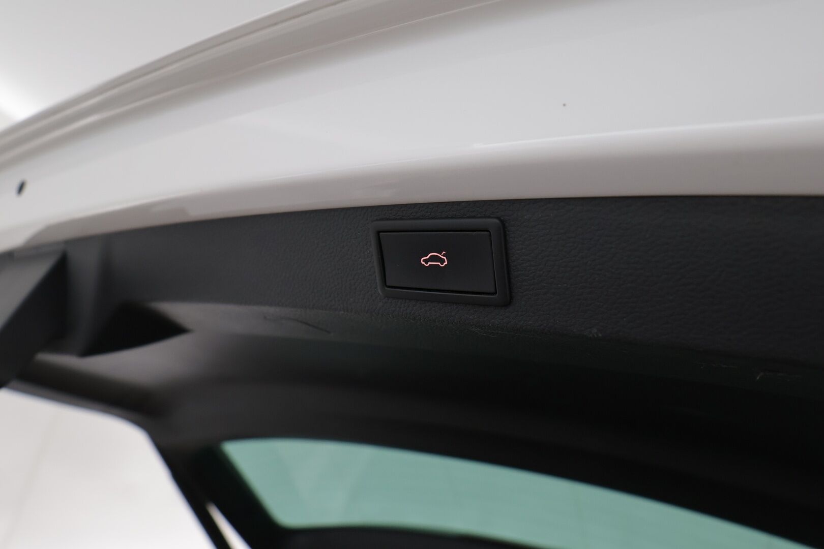 Skoda Karoq 2022 1.5 TSI Style BusinessLine DSG Autom. 1-om. Suomi-auto / Webasto / Adapt. Vakkari / Kaistavahti / P-kamera / LED-valot / Navi / KeylessGo / 2x renkaat - 1-om. Suomi-auto uudemmalla paremmalla tekniikalla 