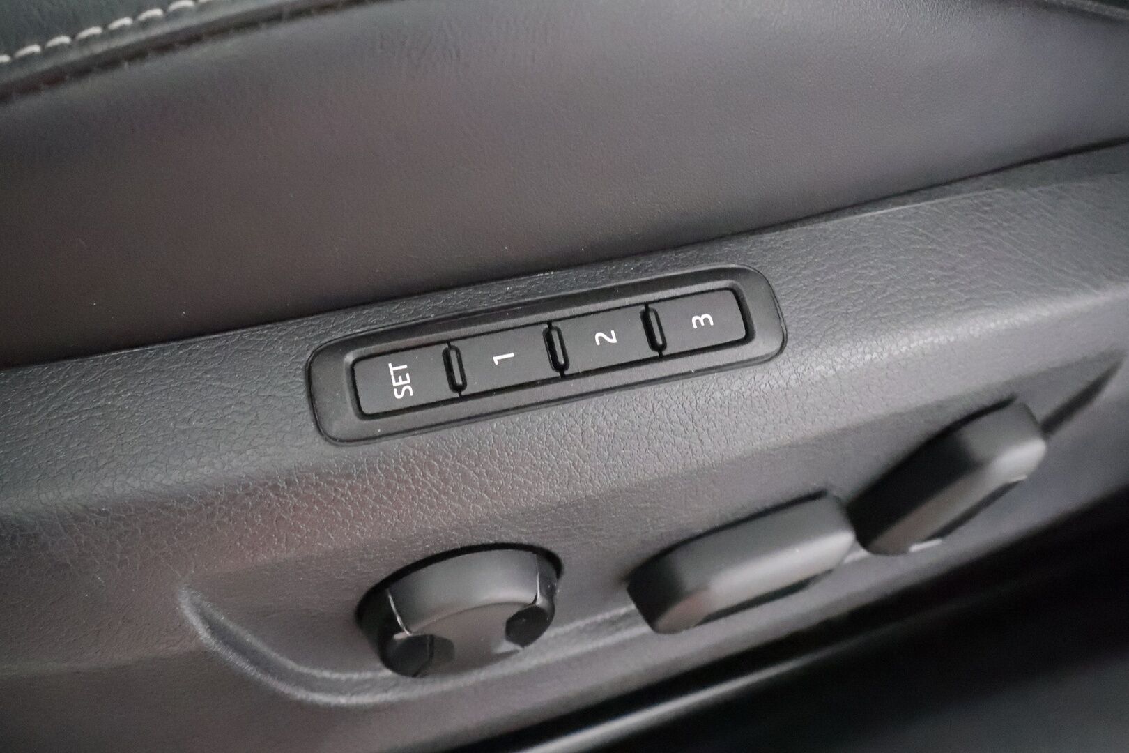 Skoda Superb 2022 Combi 1.4 TSI PHEV SportLine iV DSG Autom. - | ACC | Canton | Muisitpenkki | Puolinahat | LED | P.kamera | Keyless | Digimittaristo | Apple&Android | 1.Om Suomi-auto | Kahdet Renkaat | Merkkihuollettu |