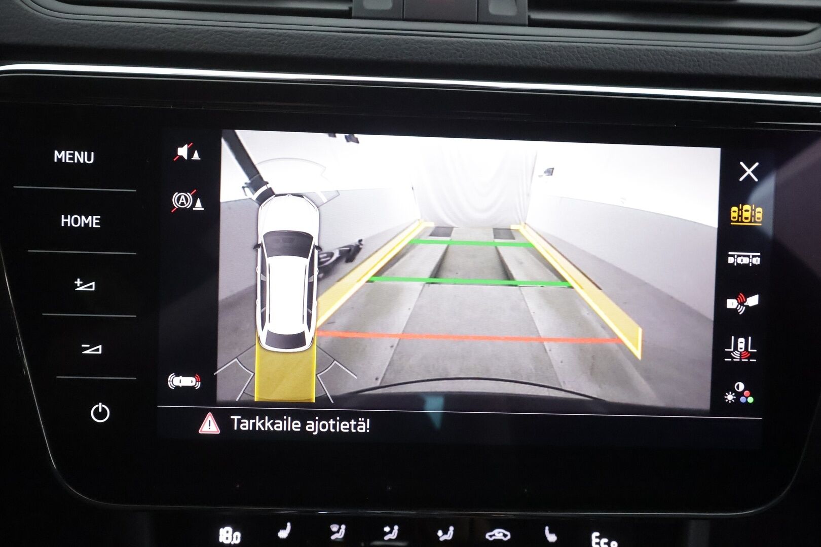 Skoda Superb 2022 Combi 1.4 TSI PHEV SportLine iV DSG Autom. - | ACC | Canton | Muisitpenkki | Puolinahat | LED | P.kamera | Keyless | Digimittaristo | Apple&Android | 1.Om Suomi-auto | Kahdet Renkaat | Merkkihuollettu |